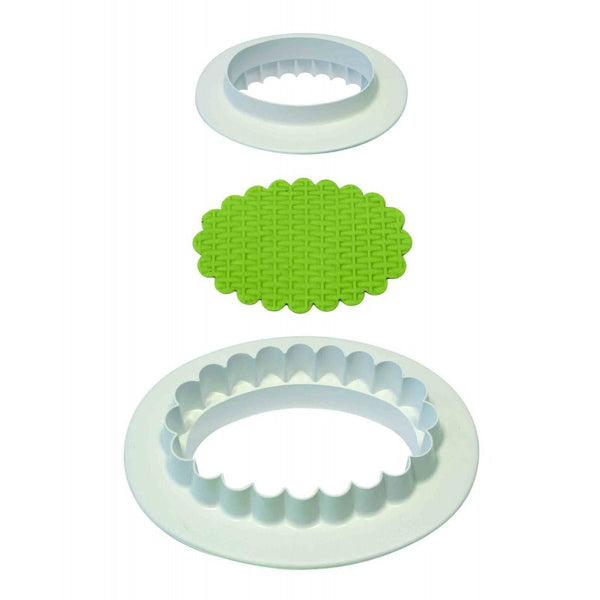 PLAIN FLUTED OVAL PLAQUE 165MM