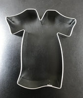 Graduation Gown Cookie Cutter 4”