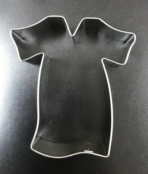 Graduation Gown Cookie Cutter 4”